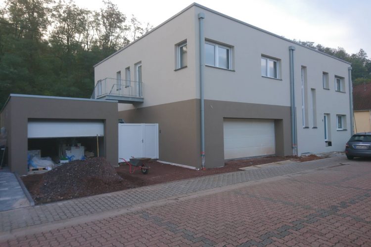 Fertig verputzte Hausfassade